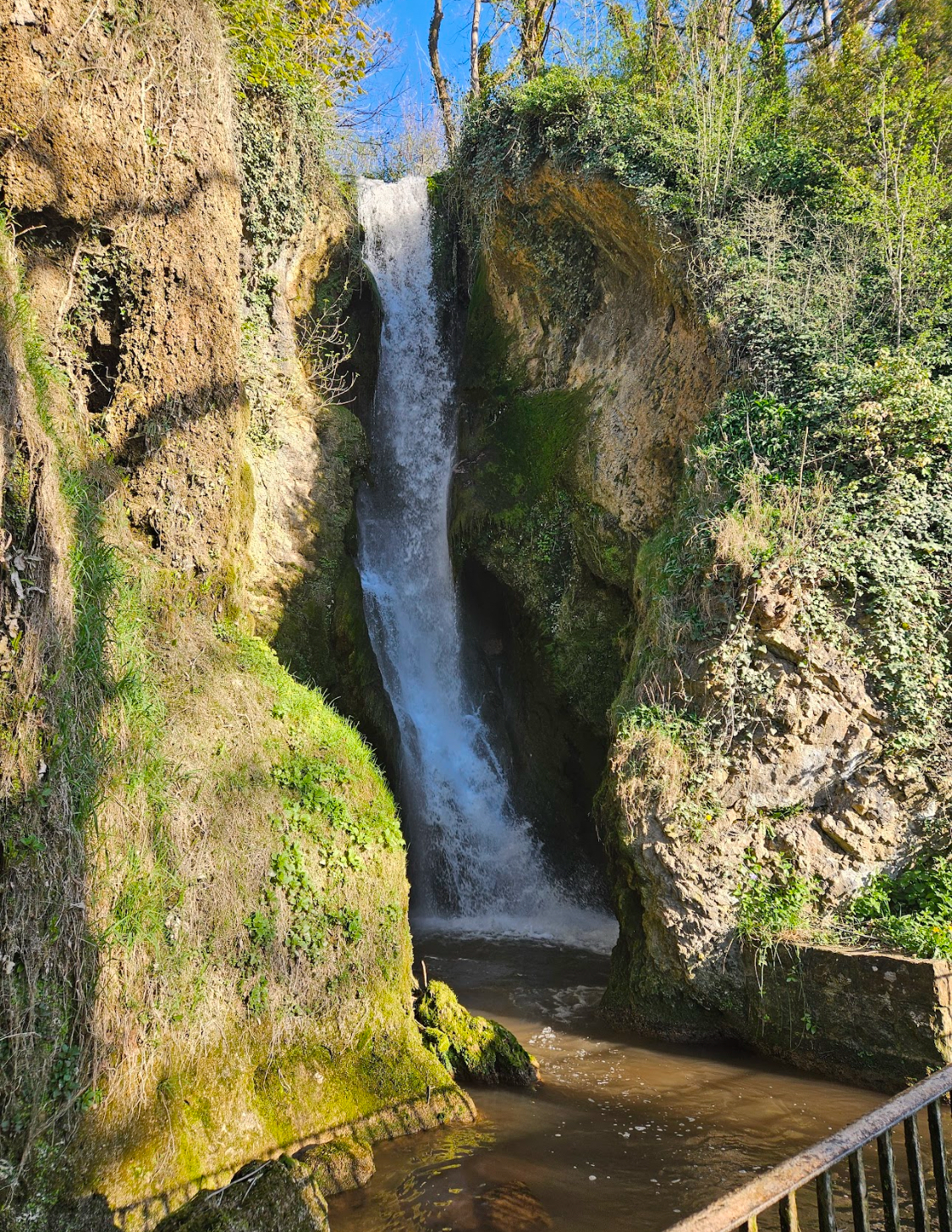 Original photo of Dyserth Waterfall in Wales
